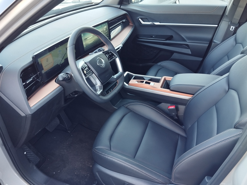 TORRES PREMIUM AWD AT + VEA + TwoTone Black, čierna koža EBL