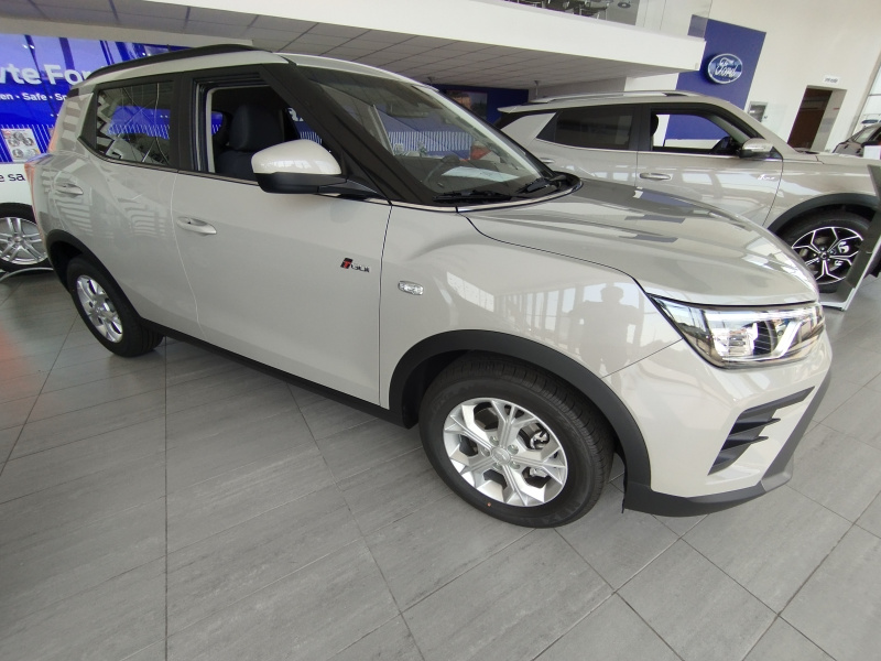 TIVOLI EBL AWD AT  + CH2, LED, TECH E20