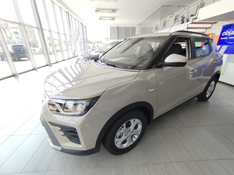 TIVOLI EBL AWD AT  + CH2, LED, TECH E20