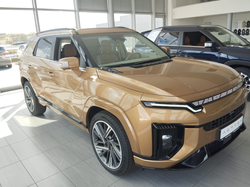 Actyon premium  OBE, AWD,E75 WEA, camel koža