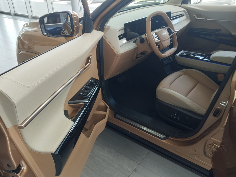 Actyon premium  OBE, AWD,E75 WEA, camel koža