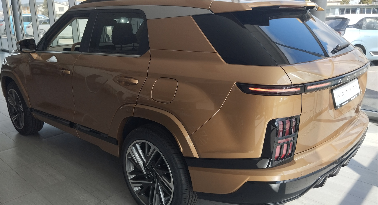 Actyon premium  OBE, AWD,E75 WEA, camel koža
