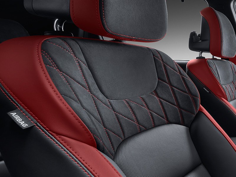 ACTYON Premium AWD + E76 + VEA Čierno-červená koža/alcantara LAK