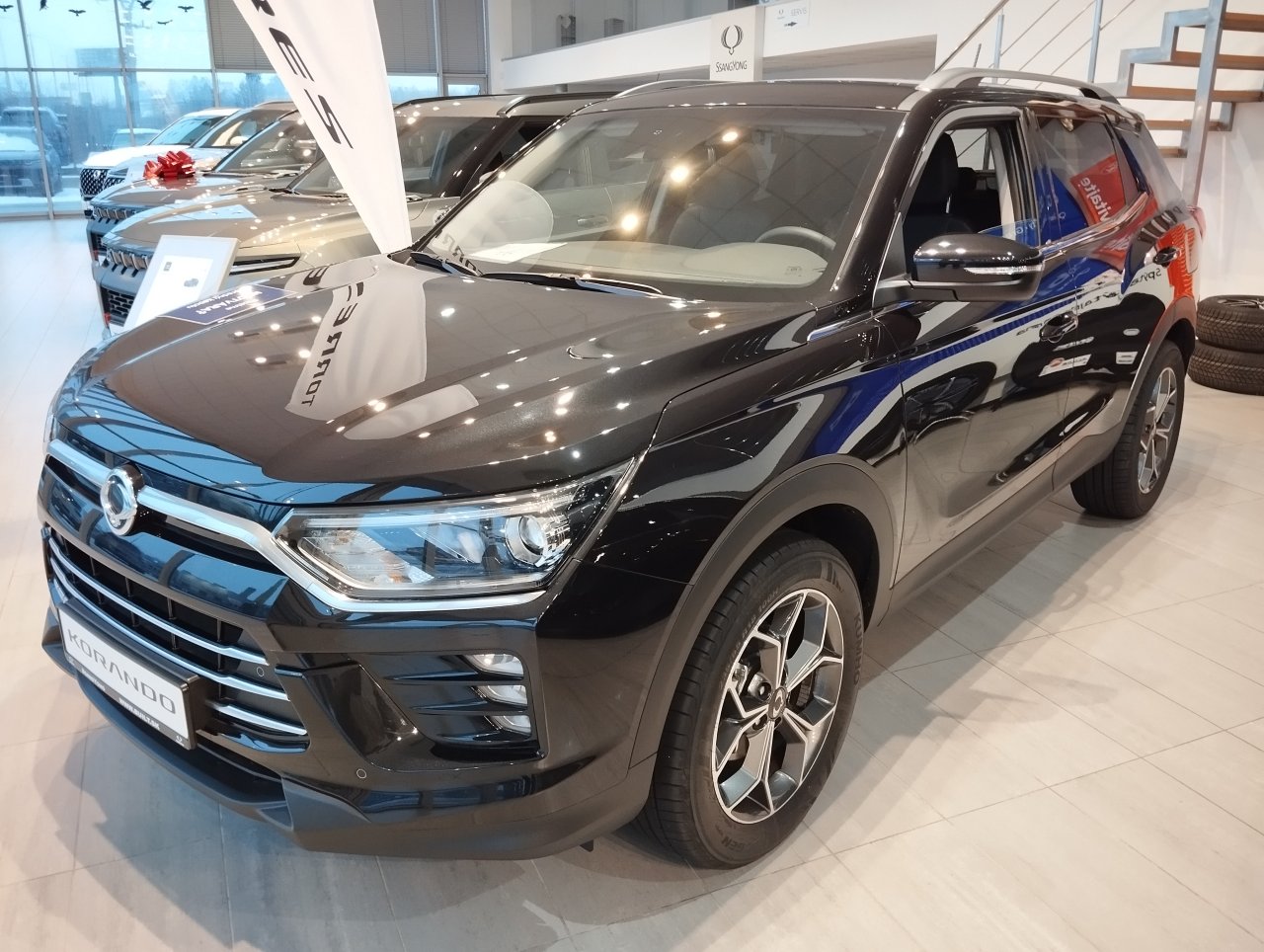 KORANDO Style + FWD MT, LAK