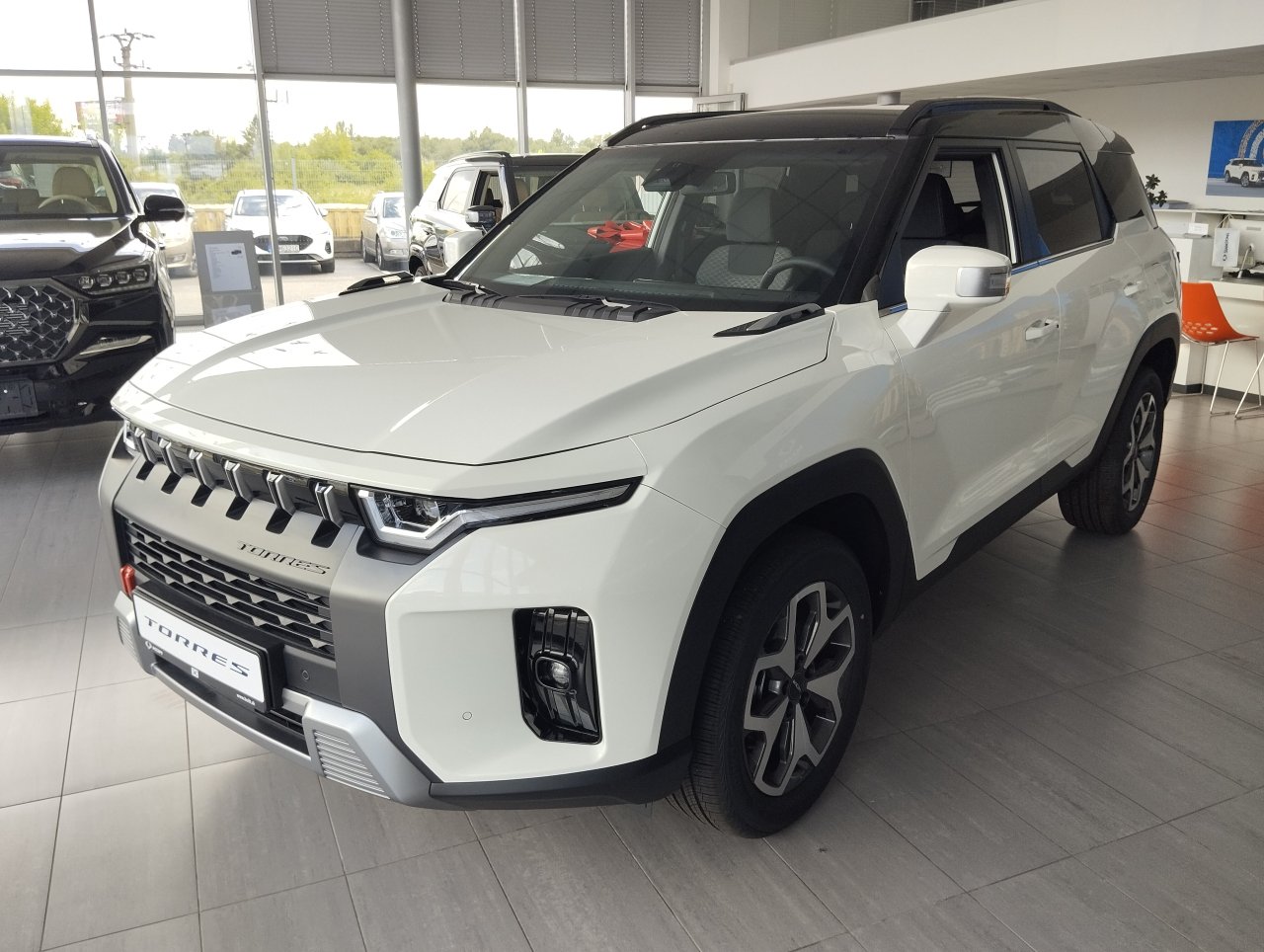 TORRES HEV STYLE FWD + E16 + BiTone WAA