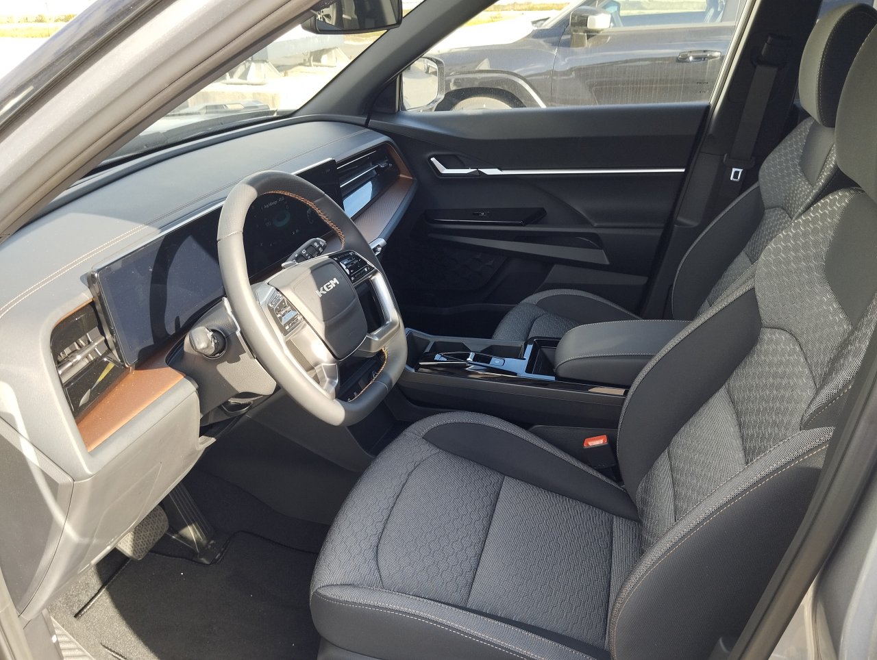 TORRES HEV STYLE FWD + E16 + BiTone ADE